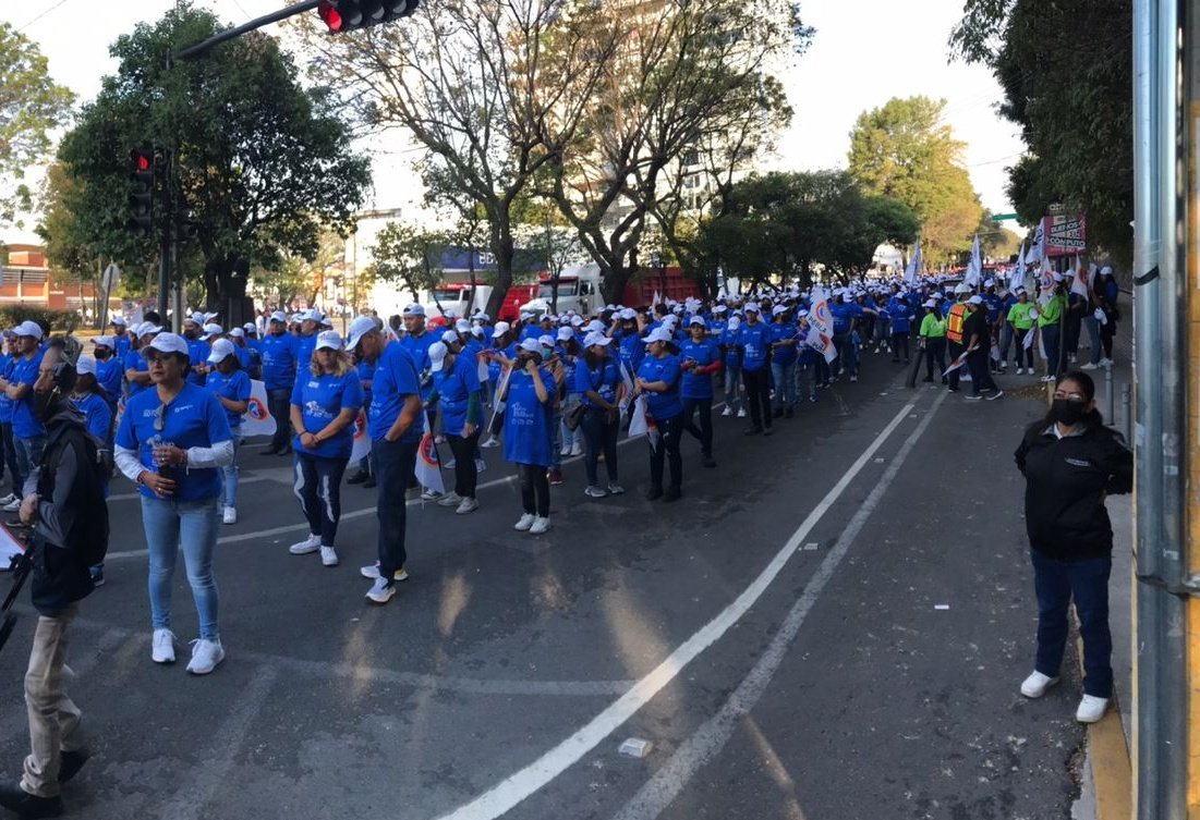 Este 1 de mayo más de 25 mil obreros afiliados a la <a href="/CTM_Puebla/">CiberCTM Puebla</a> desfilarán en #DiaDelTrabajo

<a href="/leobardosoto/">Leobardo Soto</a> , destacó que en esta ocasión el gobernador, <a href="/SergioSalomonC/">Sergio Salomón</a>   y el secretario de Gobernación, <a href="/juliomiguelhg/">Julio Huerta</a> , encabezarán el contingente. 🤜🤛