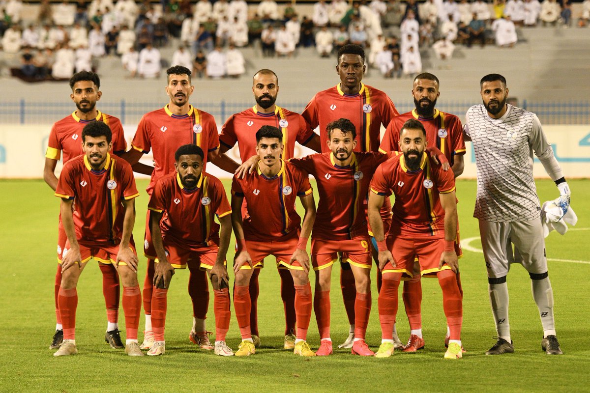 Hubail2Ali's tweet photo. الحمدالله انتهى الموسم بخيره وشره واشكر الجهاز الفني والاداري والطبي واخواني اللاعبين على جهودهم طول الموسم ونشوفكم على خير 
 وهم اشكر الجمهور البحاره 💙❤️💛 https://t.co/0bJDsHifz9