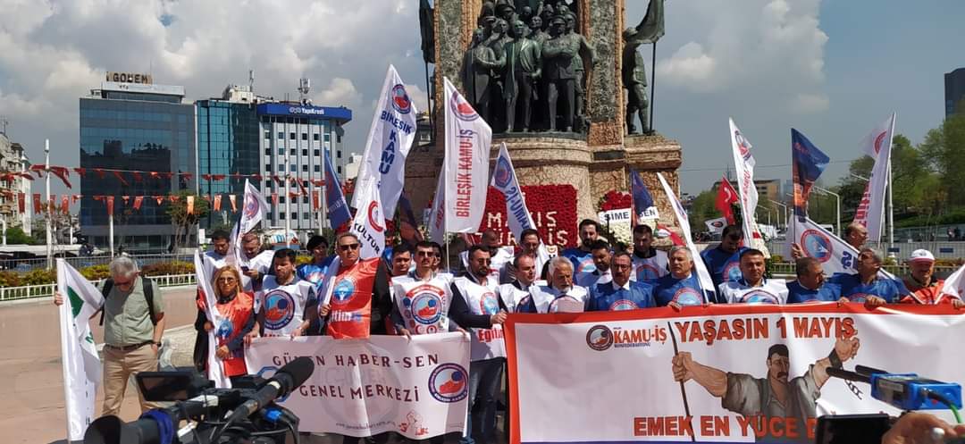 GuvenHaberSen's tweet photo. 1 Mayıs işçinin ve emekçinin bayramı kutlu olsun.

Yaşasın Güven Haber-Sen 
Yaşasın Birleşik Kamu-İş
#1MAYIS2023
#1MAYIS https://t.co/90dBbPhvM0