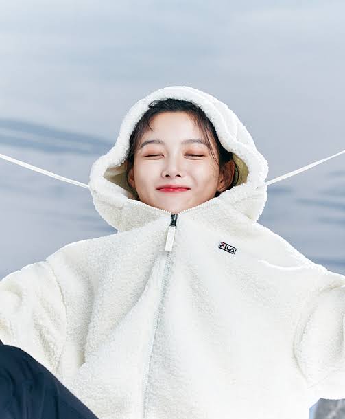 ffirdhayoo's tweet photo. My babies 💜 #Kimyoojung #Kimyoujung #Zhouyutong https://t.co/0hb4llPbRo