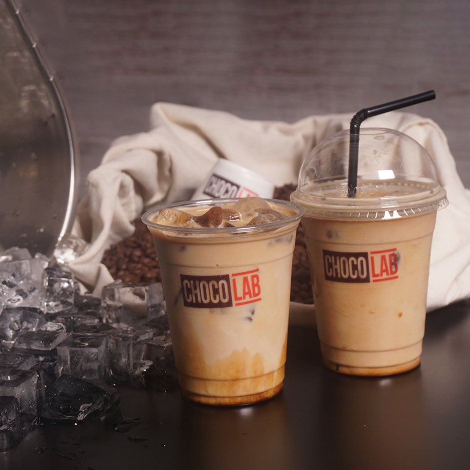 chocolab_sa's tweet photo. ياهلا بالصيف ☀️ 🌞 والقهوه البارده 🧊 ☕️ 

#coffeelover #coffeetime #blackcoffee  #v60 #dammam #photography #قهوه #قهوة #قهوة_المساء  #الدمام #الخبر #الدوحه #الظهران #الظهران_الخبر  #توصيل #هنجرستيشن #جاهز #الجامعيين #براونيز https://t.co/Es9S5PC5Zu