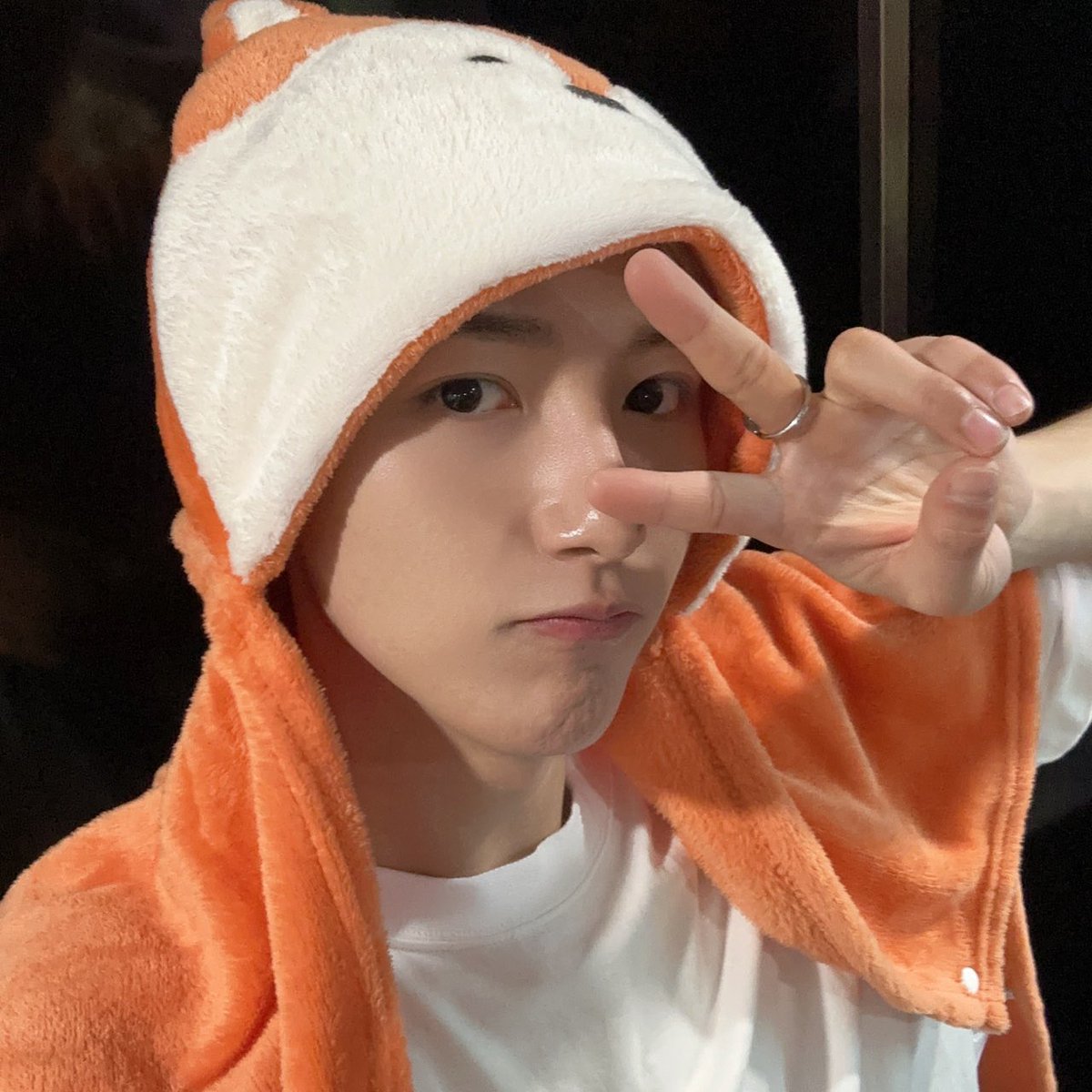 renjunishere's tweet photo. [ 230501 ]🦊💭

🦊✌️ https://t.co/CMiiwa4N7h