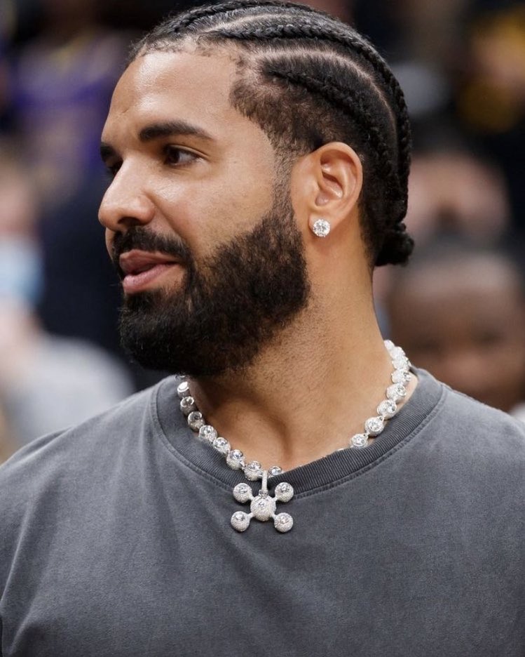 Shtreetwear's tweet photo. Homer Jewelry by Frank Ocean https://t.co/1AzZoexNnU