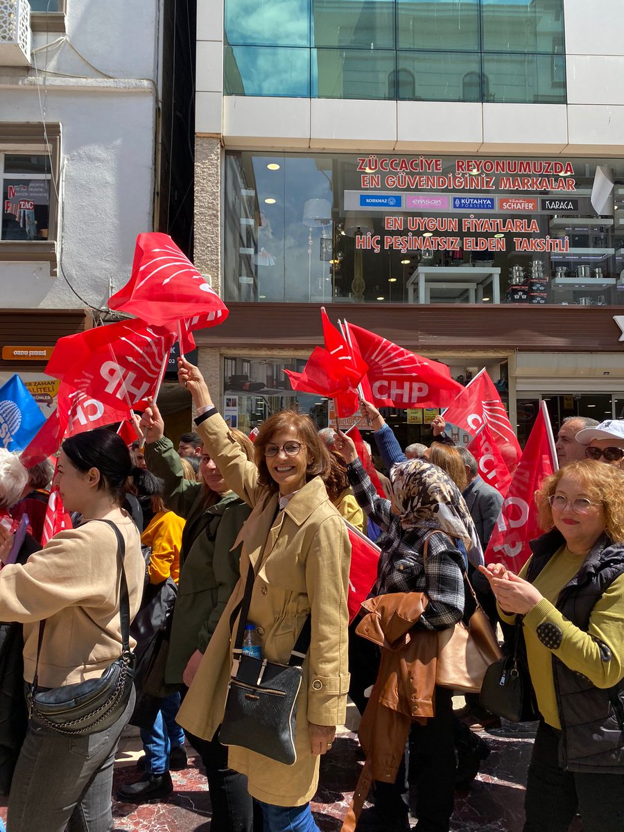 GnayMusabasoglu's tweet photo. Yaşasın 1 Mayıs ✊ https://t.co/rX6ZaSFiMi