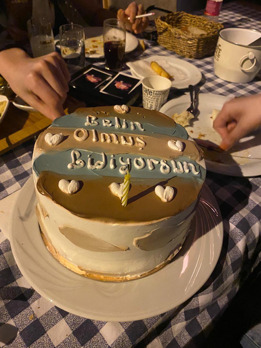 En yakın arkadaşımın bekarlığa vedasını yaptık bu kadar büyümüş olamam