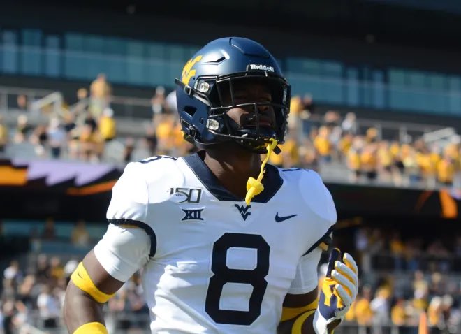 ChrisMccorkle_8's tweet photo. Beyond Blessed to receive my 4th Offer From West Virginia 💙💛!! @Coach__Lal @JaredClark2 @Mooney_FB @MohrRecruiting @C_Robinson247 @CoachJonHaskins https://t.co/q2euXFU6ZN