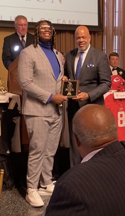 FaMous Miles McVay tweet media