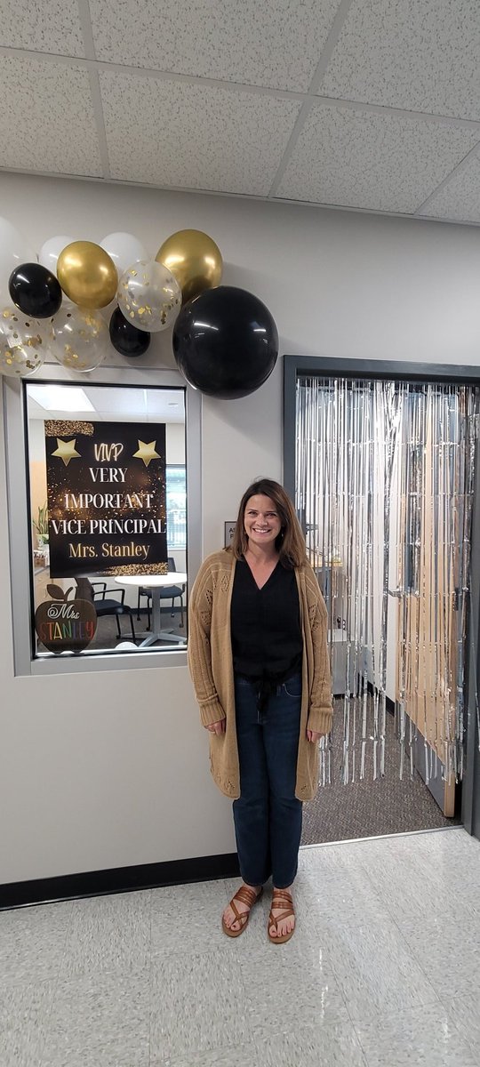 Happy Principal and Assistant Principal Day to our very own here at <a href="/HighgateHuskies/">Highgate Elementary</a>! You truly are some of the best!!