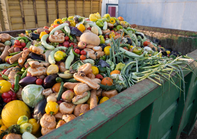 ¿Has pensado en la cantidad de alimentos que desperdiciamos? 
Según la #FAO uno de cada tres alimentos se desperdicia en la cadena de suministro.
Ah, se me olvidaba, soy José Ignacio Clemente y os presento mi tesis.
<a href="/RedDivulga/">Red Divulga</a> <a href="/filarramendi/">Fundación Ignacio Larramendi</a> <a href="/LoyolaResearch/">Loyola Investigación</a>
Abro #HiloTesis 👇