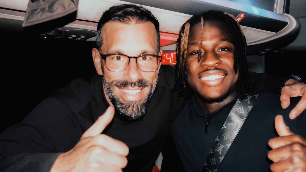 PSV's tweet photo. 📸 by Johan Bakayoko https://t.co/YPFB6mE979