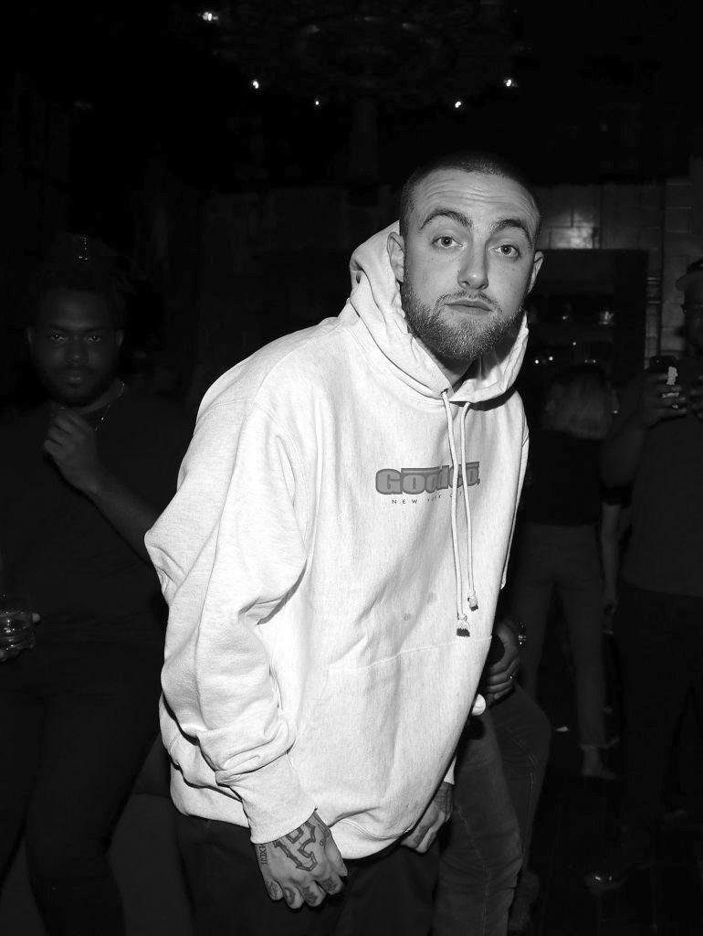 kernsies's tweet photo. @MrBlackOG Mac Miller 💔 RIP https://t.co/T7pJBsNmfk