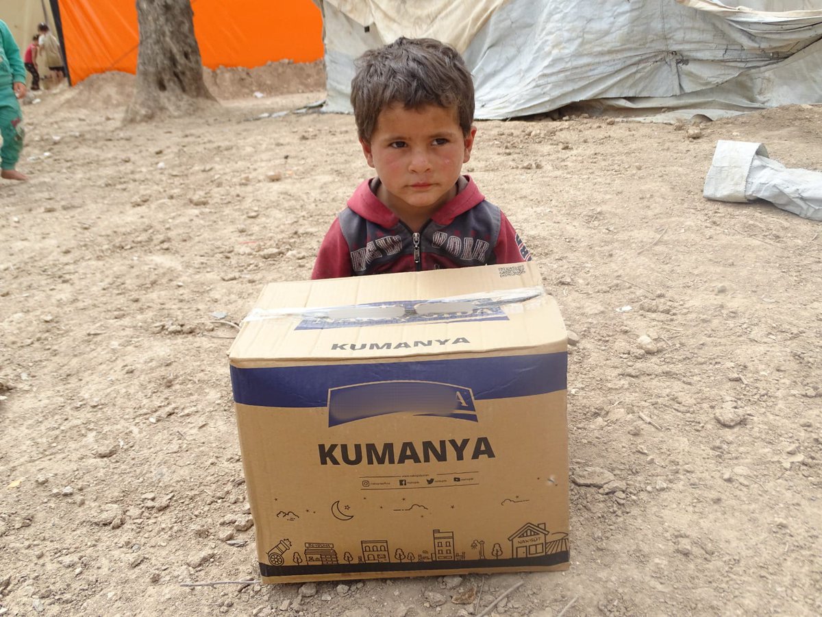 BesirAssoc's tweet photo. We continue to spread your goodness all around the world.

We distributed food supplies to our war weary who are trying to survive under difficult conditions in Syria

#GoodnessEverywhere

🌐 https://t.co/q8y59jHpoV

📨 Text SURİYE send to 4032 (10 ₺), 4012 (20 ₺), 4042 (30 ₺) https://t.co/PrwKsuQvSB