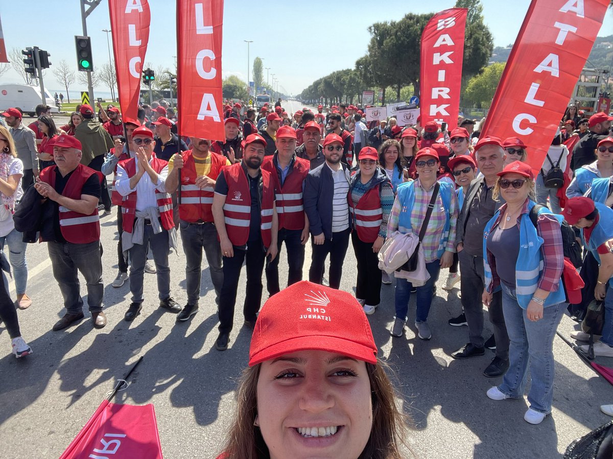 chpcatalcagenc's tweet photo. İşçi ve emekçiyle el ele, kol kola Maltepe'deyiz.

1 Mayıs Emek ve Dayanışma Günü Kutlu olsun! https://t.co/eYXgAaB0nl