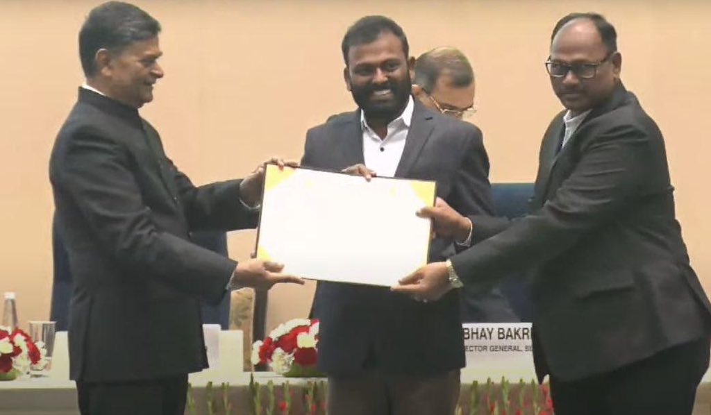 ysathishreddy's tweet photo. Best practices in social sector: A compendium, 2023” has been prepared by NITI Aayog, GOI

#Telangana finds special mention in ‘Energy conservation’ for its Effective implementation of the Energy Conservation Building Code (ECBC) 👏 

#TSREDCO https://t.co/o74cQIXg06