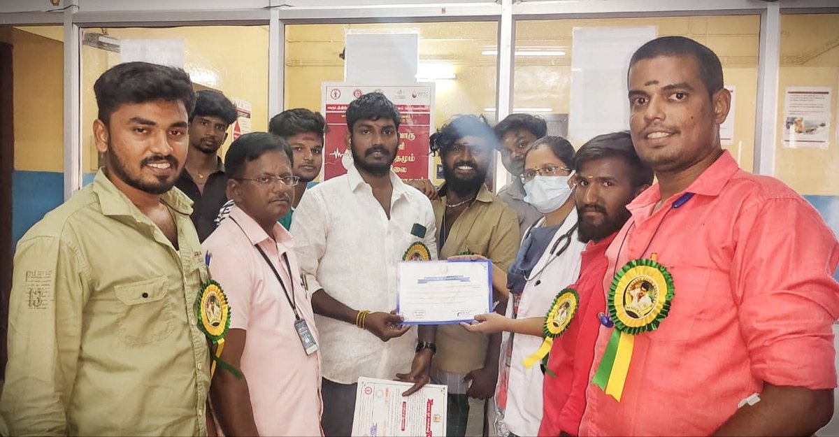 🙏🏻மே 1அண்ணன் அஜித்குமார் அவர்களின் 52 வது பிறந்தநாள் விழாவை முன்னிட்டு  மதுரைSpartans Ajith Fans Club சார்பாக மதுரை அரசுஇராஜாஜி மருத்துவமனையில் 8ம் ஆண்டு🩸இரத்த தான முகாம் நடைபெற்றது 💐
🔥Spartans Ajith Fans Club Madurai🙏Spartans உதவி கரங்கள் 🤝🏻 <a href="/SureshChandraa/">Suresh Chandra</a> #AjithKumar52