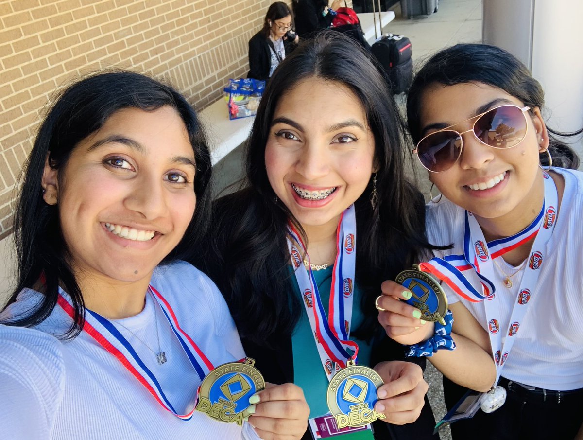That's a wrap! The past 3 years of <a href="/DECAInc/">DECA Inc.</a> have been one of the most memorable experiences. From becoming <a href="/DECA_NTHC/">NTH@C DECA</a> President to the first <a href="/NewTechCoppell/">New Tech High @ Coppell</a> #ICDC top finalist I have gained skills I will always remember. Thank you <a href="/ruizschoolprof/">Mr. Ruiz</a> for all the support! @Coppellisd