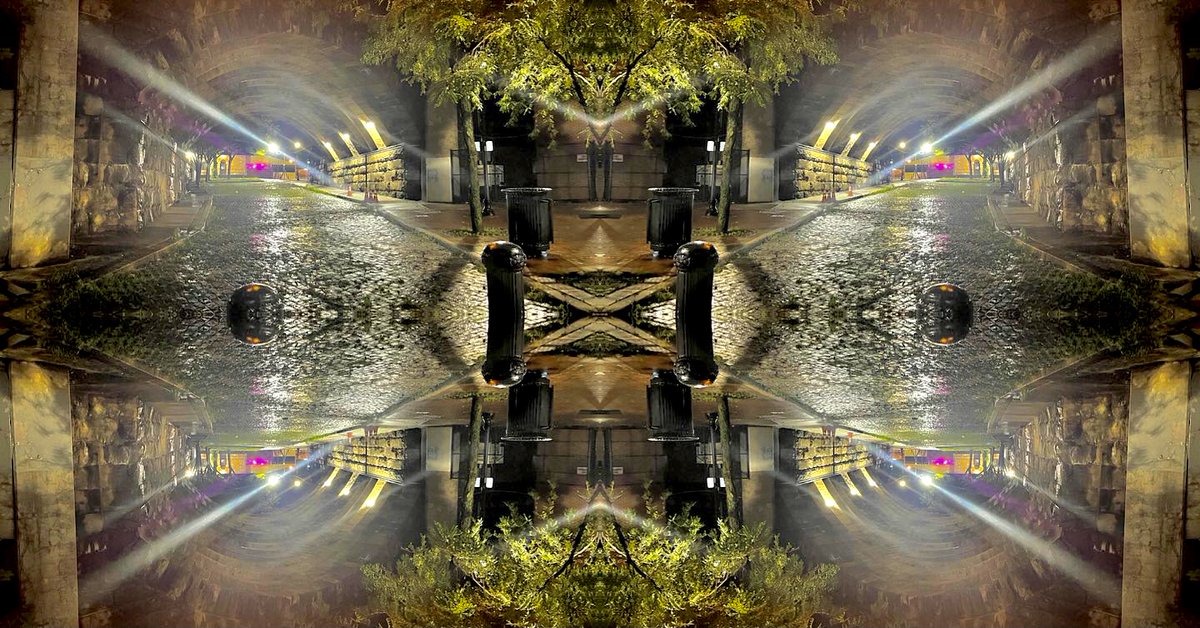 Cryptograms are messages pregnant with meaning. Only after gestation occurs are they birthed into consciousness.

#numinousexplorations Pt I, No. 10

#cryptogram #hiddenmeaning #nonlinear #nondual #art #perception