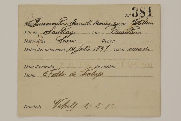 La cerveza ha acompañado a la clase trabajadora a lo largo de la historia, en sus luchas y su ocio.
Hoy, 1 de mayo, recordamos la lucha del anarquista Durruti y sus compañeros por mejores condiciones laborales en Damm.
Viva la lucha de la clase trabajadora!