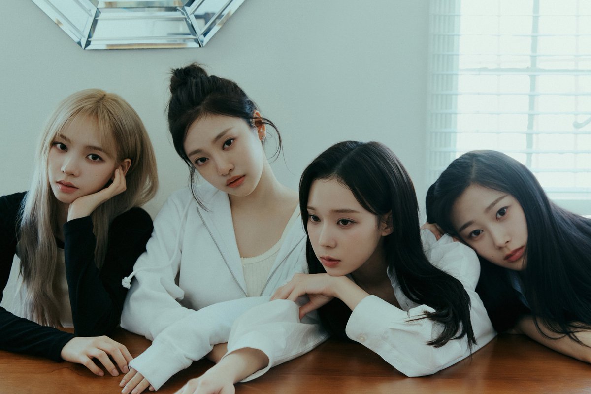 aespa_official's tweet photo. aespa 에스파 'Welcome To MY World' MV
➫ 2023.05.02 6PM KST 

aespa 에스파 The 3rd Mini Album 〖MY WORLD〗 
➫ 2023.05.08 6PM KST 

#aespa #æspa #에스파
#MYWORLD #aespa_MYWORLD
#WelcomeToMYWorld #aespa_WelcomeToMYWorld
#Spicy #aespa_Spicy https://t.co/qAZVF6YwEY