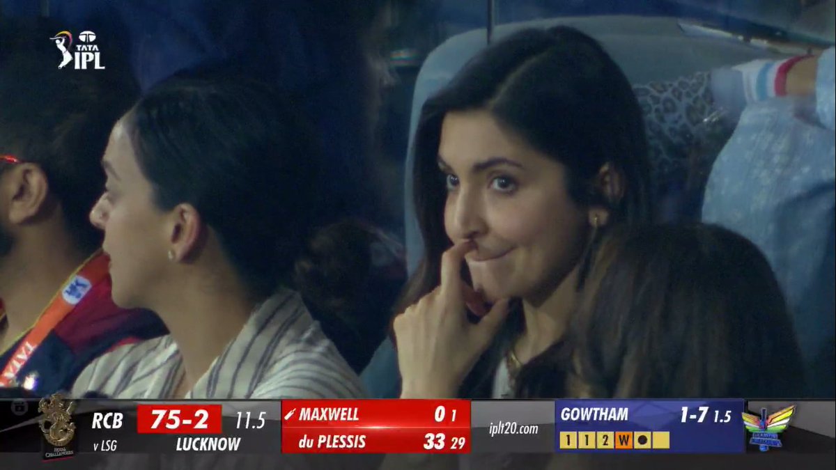 mufaddal_vohra's tweet photo. The birthday girl Anushka Sharma in the stands. https://t.co/TJz06MCXhO