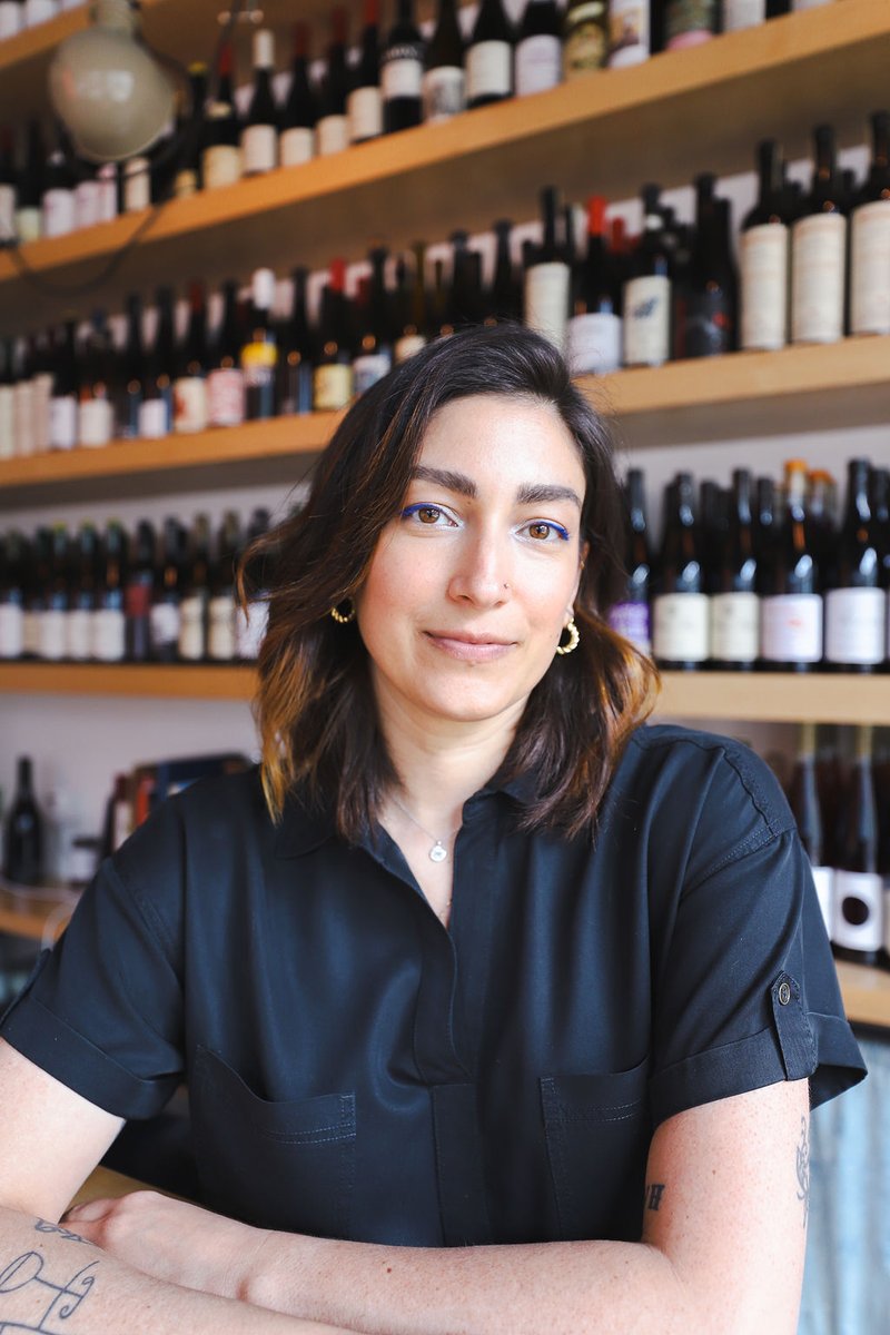 Boston University Metropolitan College (@metbu) on Twitter photo <a href="/GastronomyatBU/">Gastronomy at BU</a> student, educator & sommelier Marie-Louise Friedland is over the classism and elitism that surrounds the field of wine; with the help of her degree, she plans to bring some changes to the industry.
Learn more about her #BUMET story: spr.ly/6013OrZD7 <a href="/GastronomyatBU/">Gastronomy at BU</a> student, educator & sommelier Marie-Louise Friedland is over the classism and elitism that surrounds the field of wine; with the help of her degree, she plans to bring some changes to the industry.
Learn more about her #BUMET story: spr.ly/6013OrZD7