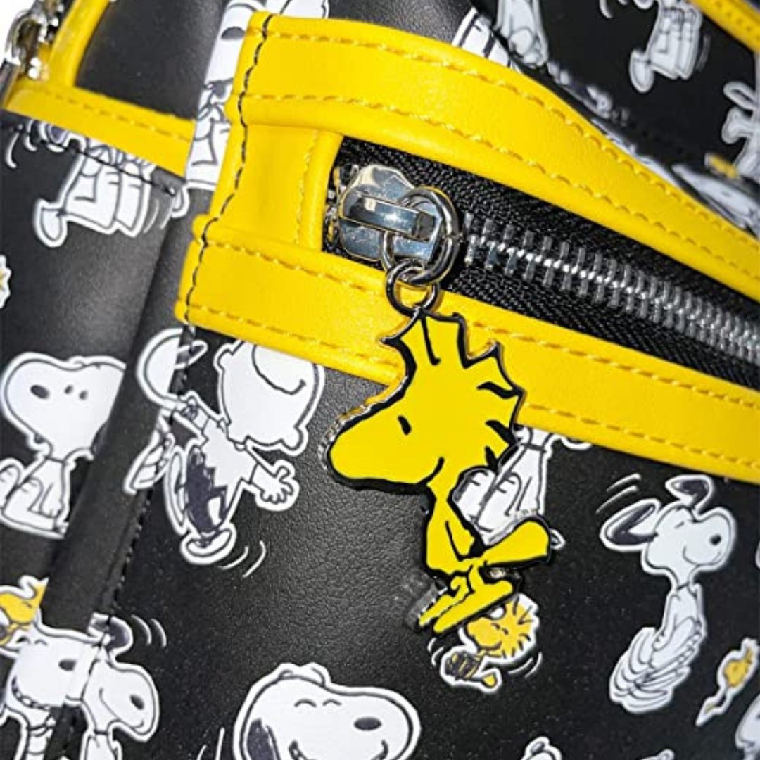 loungeflynews's tweet photo. 🆕  Available Now! Loungefly Peanuts Snoopy and Charlie Brown Allover Print✨  #retrofacts exclusive only on Amaon 

🛍️Buy➞  https://t.co/fa1kw31SLC 🔗𝐋𝐈𝐍𝐊 𝐈𝐍 𝐁𝐈𝐎 https://t.co/e3kNfYEy59