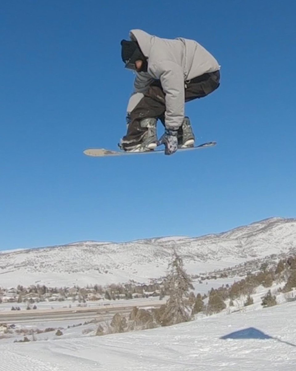 antho_herren's tweet photo. Grabs @woodwardpc
#snowboardingisfun @STE_company @VonZipper @GoPro #goongear https://t.co/dlB1qM6mjL