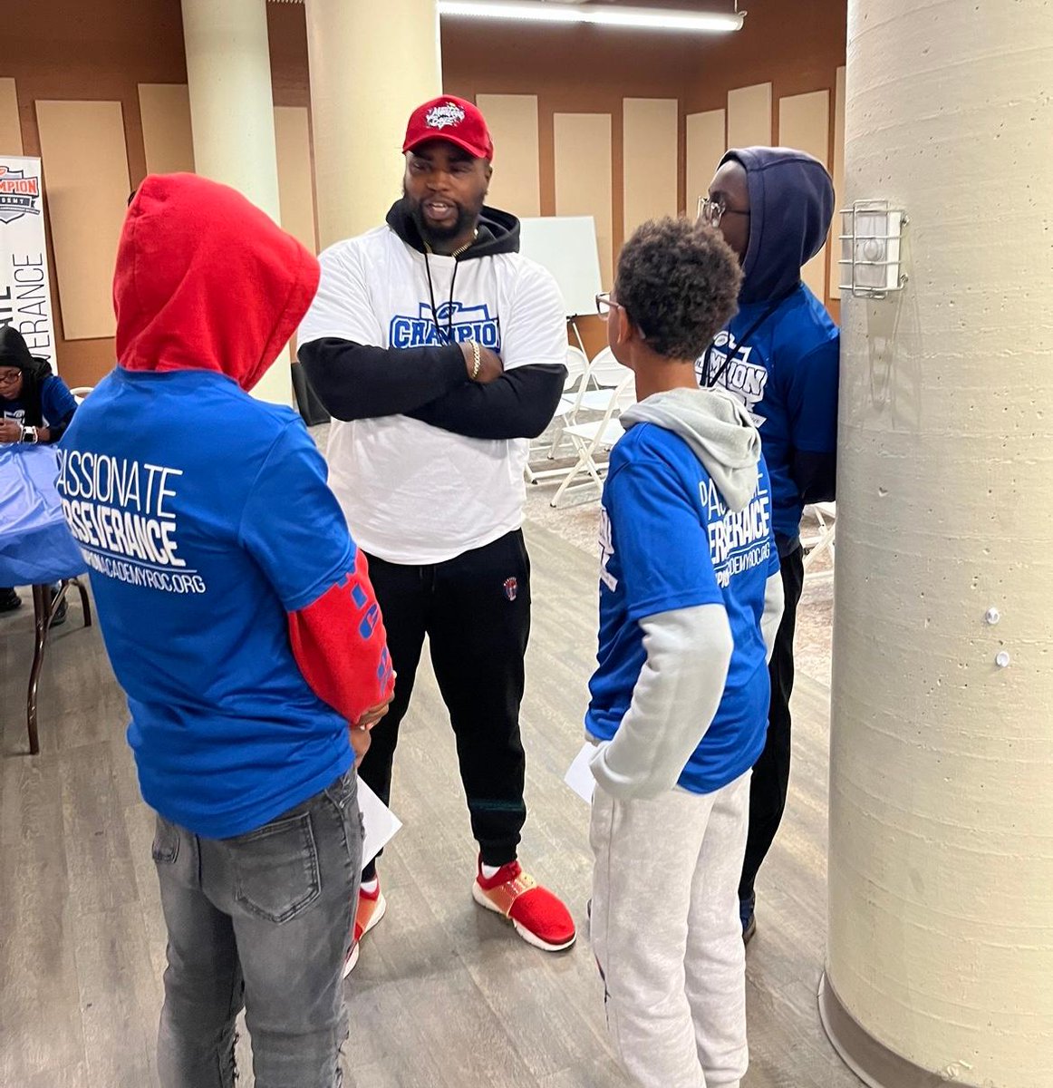 You can make a difference in the lives of teens in one hour or less! Check out the link below for volunteer opportunities for the month of May. Get involved! 

conta.cc/3LJa3Yd