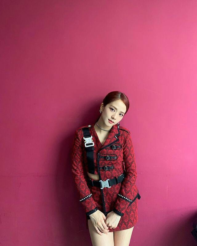 hey everyone! thank you so much for coming to see our performance:) it was so fun and I'm so happy that there was so much of you ! I love you all 🖤🩷

#ECHO_SYSTEM_OFFICIAL  #ECHO_BLACKPINK