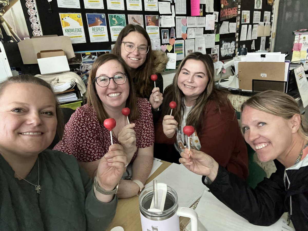 MrsQ_LM's tweet photo. Thanks @Nancybe69228432 for the amazing cake pops for our red party. @mflorence_LM @LM_Ponder @LM_Schools #LMPride https://t.co/CDjB54b7wt