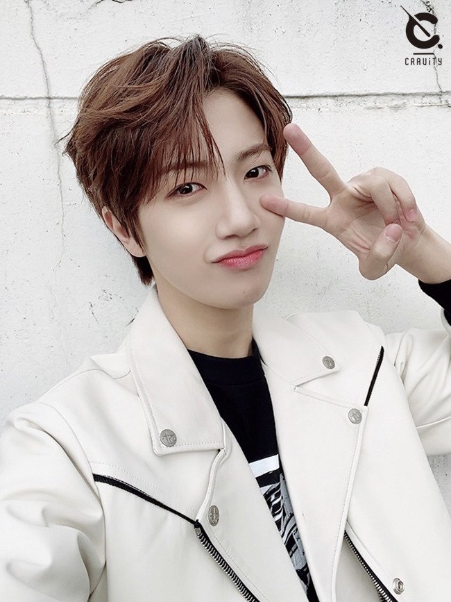 TimeTo_HWJ's tweet photo. 200502 크래비티 공식 팬카페 [CHAL-KAK] Break all the Rules 촬영현장 원진 Selfie 모음.zip

🔗 https://t.co/vZVYq39kla

#n년전_오늘의_원진
#원��� #함원진 #WONJIN
#크래비티 #CRAVITY https://t.co/DzmO7gGrhD