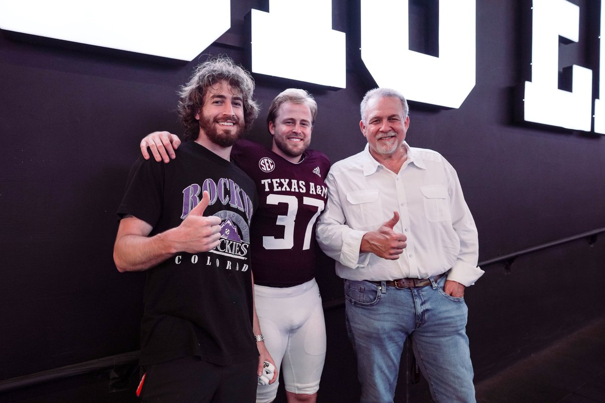 blairrzzepeda's tweet photo. Blessed and thankful for this opportunity. 
Gig’ em.
#committed
@OberkromKicking 
@CoachERussell 
@AggieFootball https://t.co/1PIYCG416f