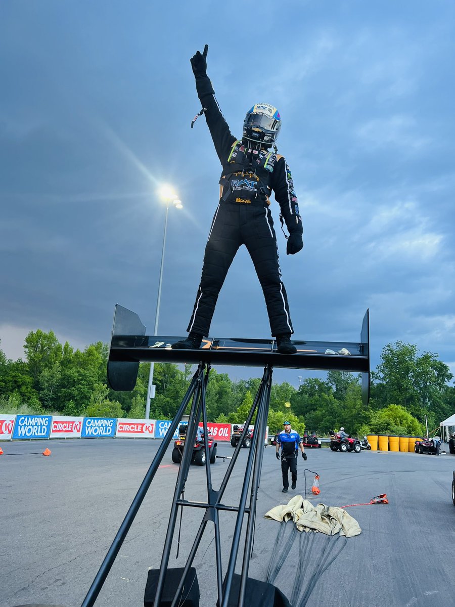 ProckRocket_TF's tweet photo. Woke up to 160 txt messages. Yesterday must have went well.
So proud of everyone at @JFR_Racing 🚀 https://t.co/E3f0Tejwa3