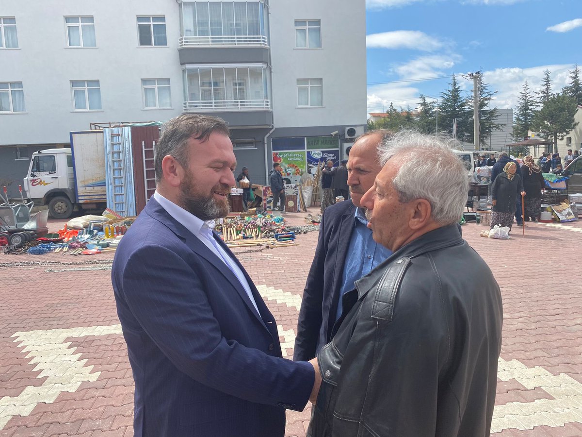 faikzcan9's tweet photo. 📍Pazartesi Pazarı

AK Parti'nin ve Ak Parti Belediyeciliğinin dünü de, bugünü de millete hizmettir. Gönlü güzel hemşehrilerimizi ve esnafımızı ziyaret ettik. Kıymetli vatandaşlarımız bizlere muhabbetini ve desteğini esirgemiyor, hepsinden Allah razı olsun. 🤗

Dogrusu AK Parti https://t.co/DF3LULG13F