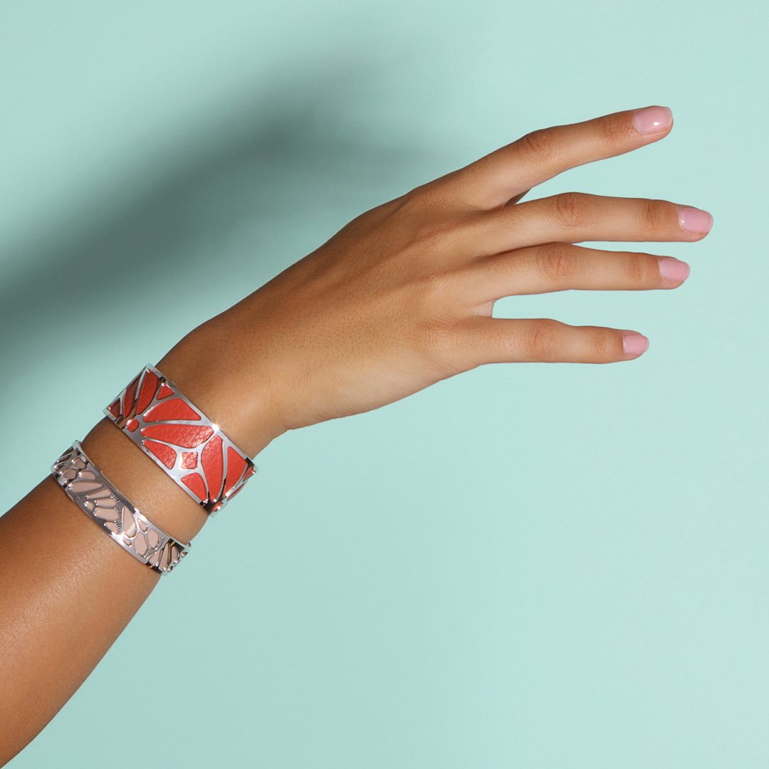 FogalandBarnes's tweet image. New summer collection form our gorgeous Les Georgette brand . In store and online  fogalandbarnes.com 
Made in France 
Design your own look .
#summerjewellery #yorkshire #designyourown