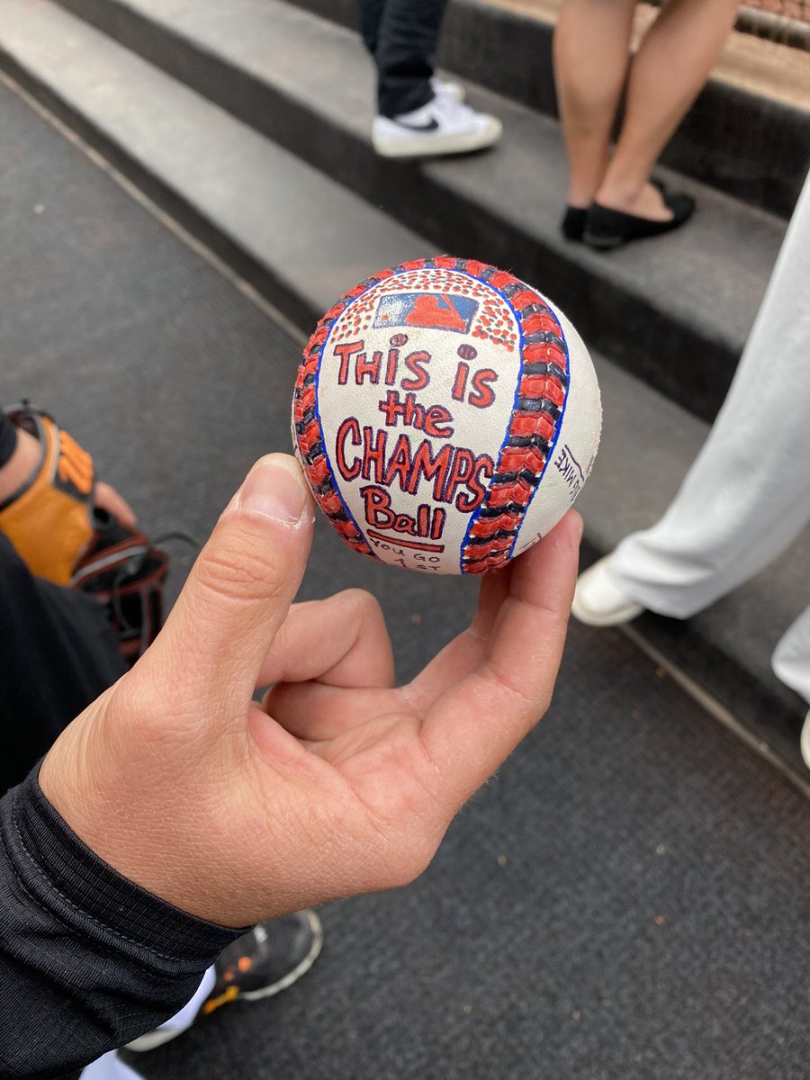 Welcome to Bullpen Bocce Ball, a tradition bullpen catcher Ben Carhart introduced that is now played before each game.

On the champ’s ball, the strategy and Danny Coulombe’s desire to try — but never win.

“Everybody is locked in for that bocce ball.”
thebaltimorebanner.com/sports/orioles…