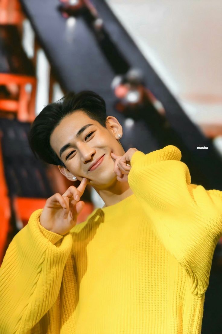 ForEver_7_GOT7's tweet photo. Happy birthday Bammie🎂💚💚💚💚💚💚

#BAMBAM #뱀뱀 #ourbelovedbambamday
#생일축하해_뱀뱀_건강하자 https://t.co/SpbvaDBzjn