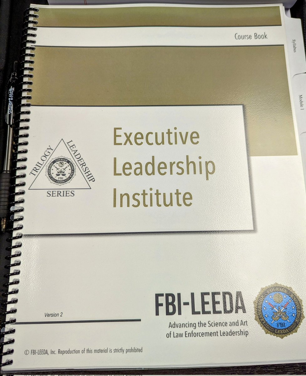 SgtChrisWall's tweet photo. Starting the week off with leadership training with @FBILEEDA and their awesome instructor Terri Wilfong.
#training #leadership #HTPD #police https://t.co/elg23XLMIm