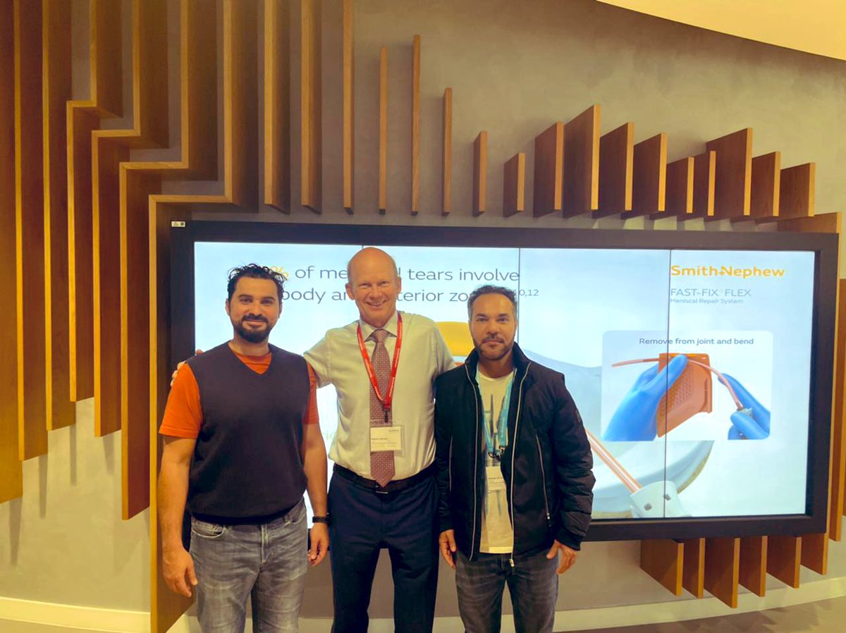 DrkneeKSA's tweet photo. It’s a great pleasure to meet one of the pioneers in the field of knee surgery @thekneedoc and Dr.Brown
كان من دواعي سروري مقابلة كل من د.لابراد ود.براون من رواد جراحات الركبة على مستوى العالم في احد المؤتمرات العالمية المتعلقة في مجال جراحة المناظير واربطة الركبة
#orthotwitter https://t.co/xOKvURhiXo