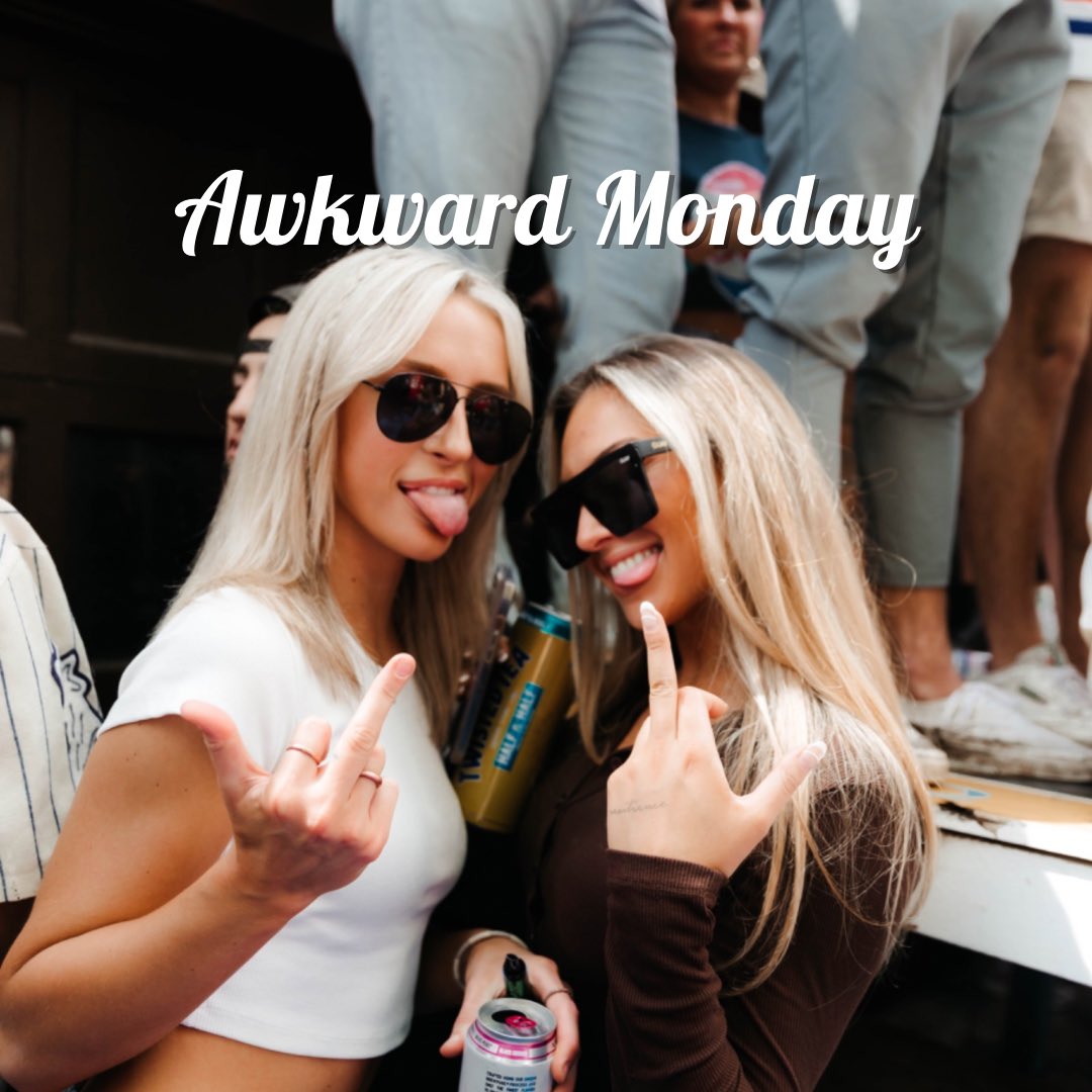 AwkwardMonday21's tweet photo. Do it for the photo! #RollTheTape https://t.co/xMSoNE4KPz