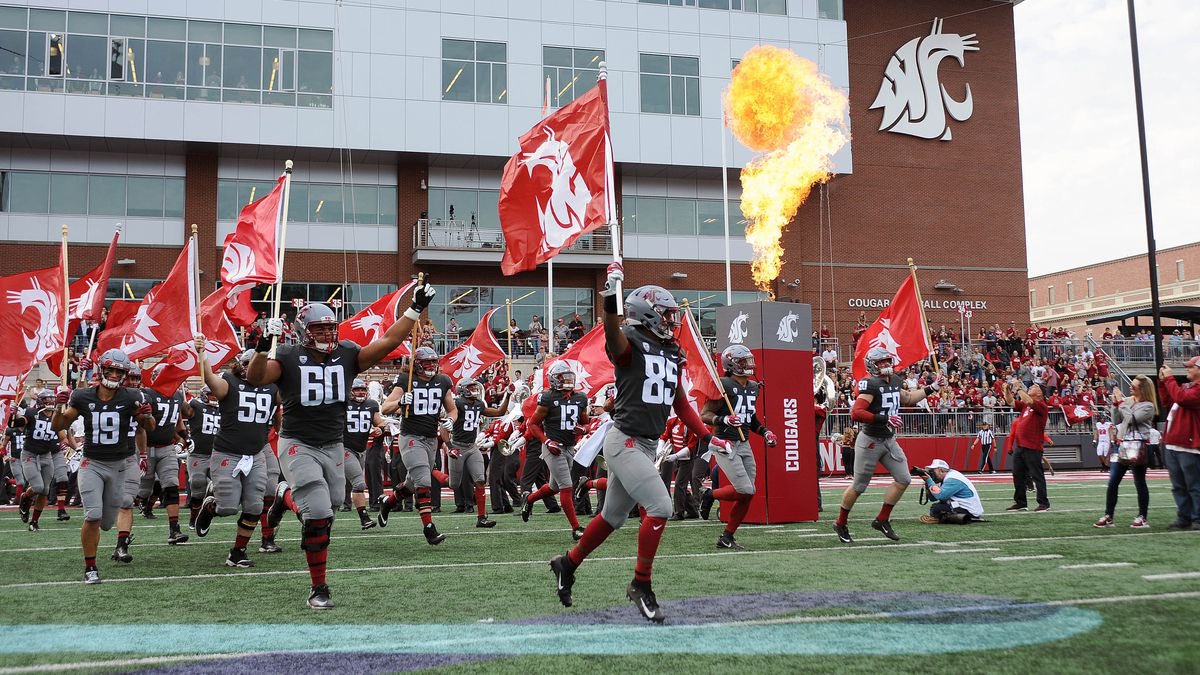 mik3gerald's tweet photo. #AGTG After a great conversation with @OCCoachEdwards I am blessed to receive and offer from @WSUCougarFB ! @CoachMattSciba @MRHS_MavsFTB @Coach_Sell_TX @Jalil_Johnson21 @TheHoustonHero @CoachTBarr https://t.co/kXObOJqPGr