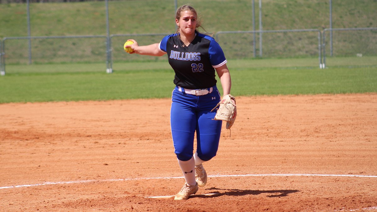 AACsports's tweet photo. Cheyenne Strong of @twbulldogs and Emily Loveless of @RU_Eagles are the #AACSB weekly award winners - https://t.co/NwrceAsraz

#NAIASoftball https://t.co/yzMTdAN63U