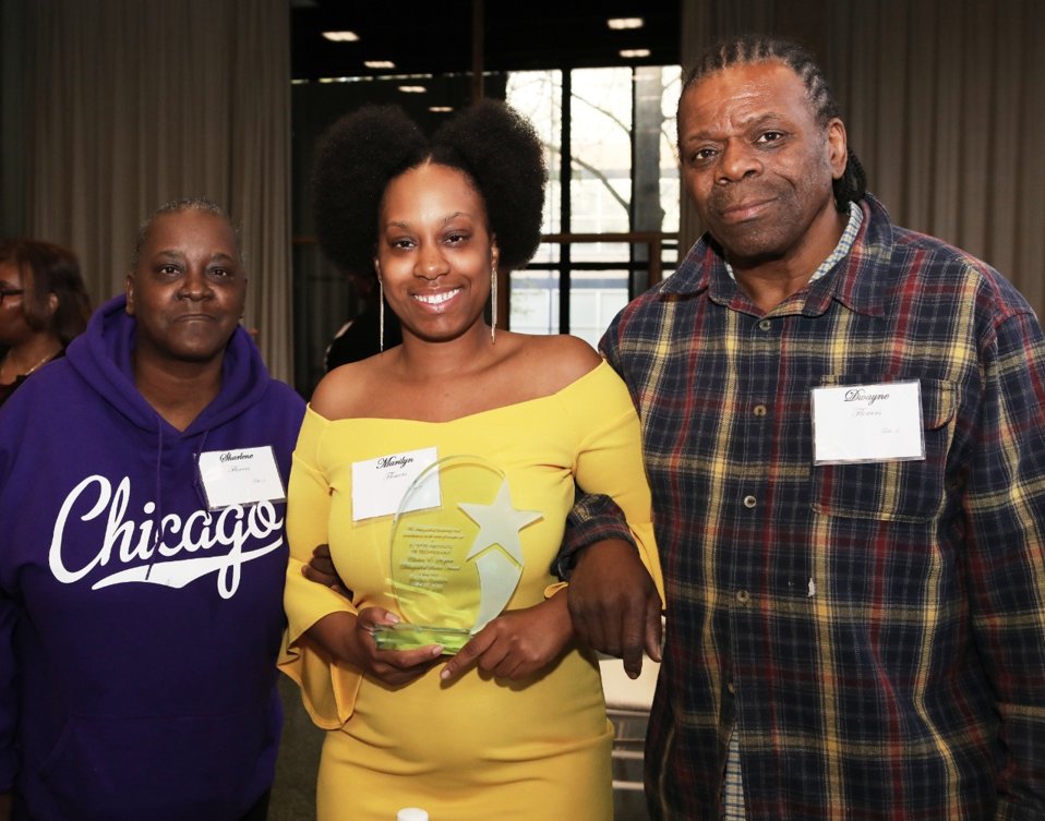 GWCPWarriors's tweet photo. Congrats to GWCP graduate Marilyn Flowers on earning the Clinton E. Stryker Distinguished Service Award for her service to the campus and community during her 4 years at @illinoistech.  #WarriorPride https://t.co/djeuqS4tRs