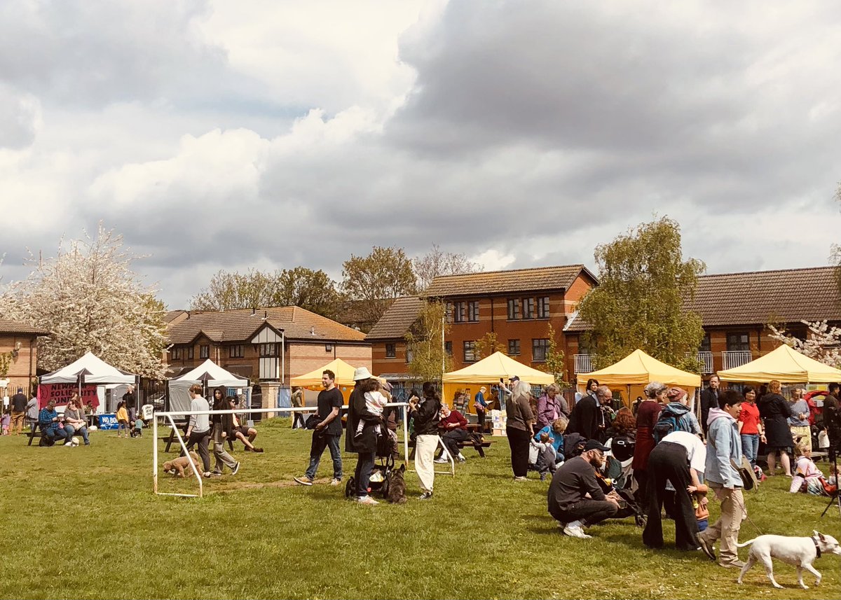 rokhsanafiaz's tweet photo. A wonderful May Day afternoon at the Green Fair with residents &amp; activists all committed to a sustainable Newham &amp; saving the planet 🌏

Well done to the entire @SustainableNewh partnership &amp; @one_newham 
@enricho 👏🏽

People Powered Places is happening in @NewhamLondon 🙌🏽 https://t.co/S78zLFDqOG