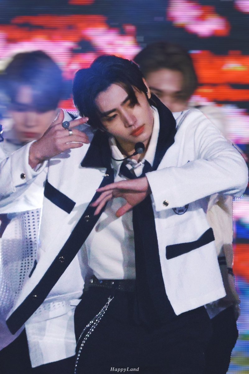 20230430

#엔하이픈 #성훈
#ENHYPEN #SUNGHOON
#엔하이픈_성훈 
#ENHYPEN_SUNGHOON           

🐧🤍