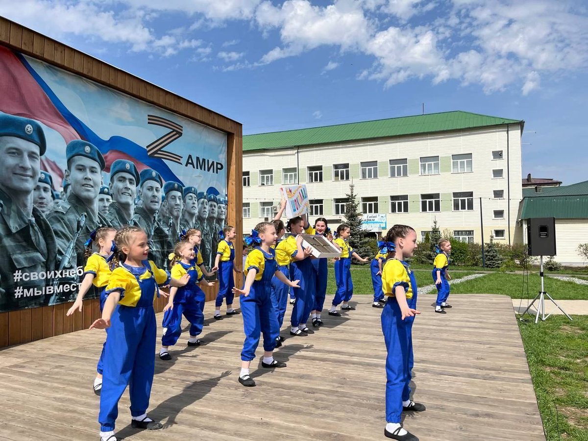 Children in Tatarstan glorify Russian fascism in a Ukrainian flag uniform