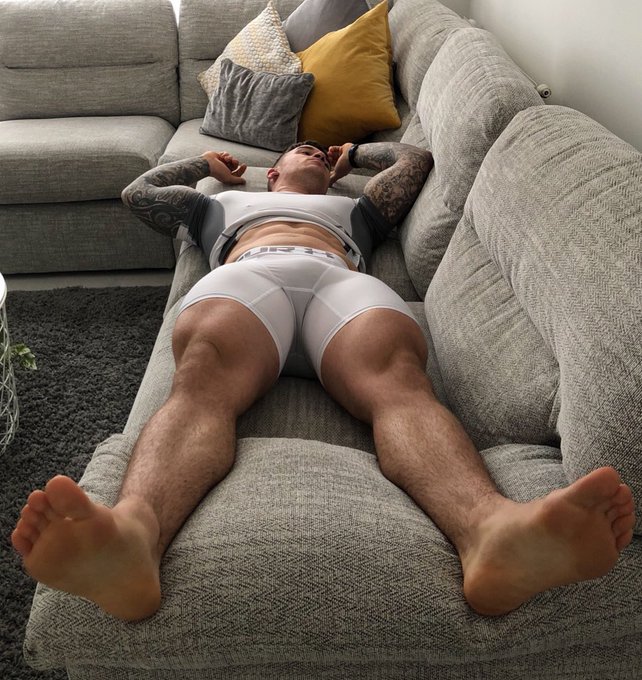 Bank holiday promo now on 😜⬇️ https://t.co/6Qp3pwKGB5 https://t.co/TIdk6LHnQr