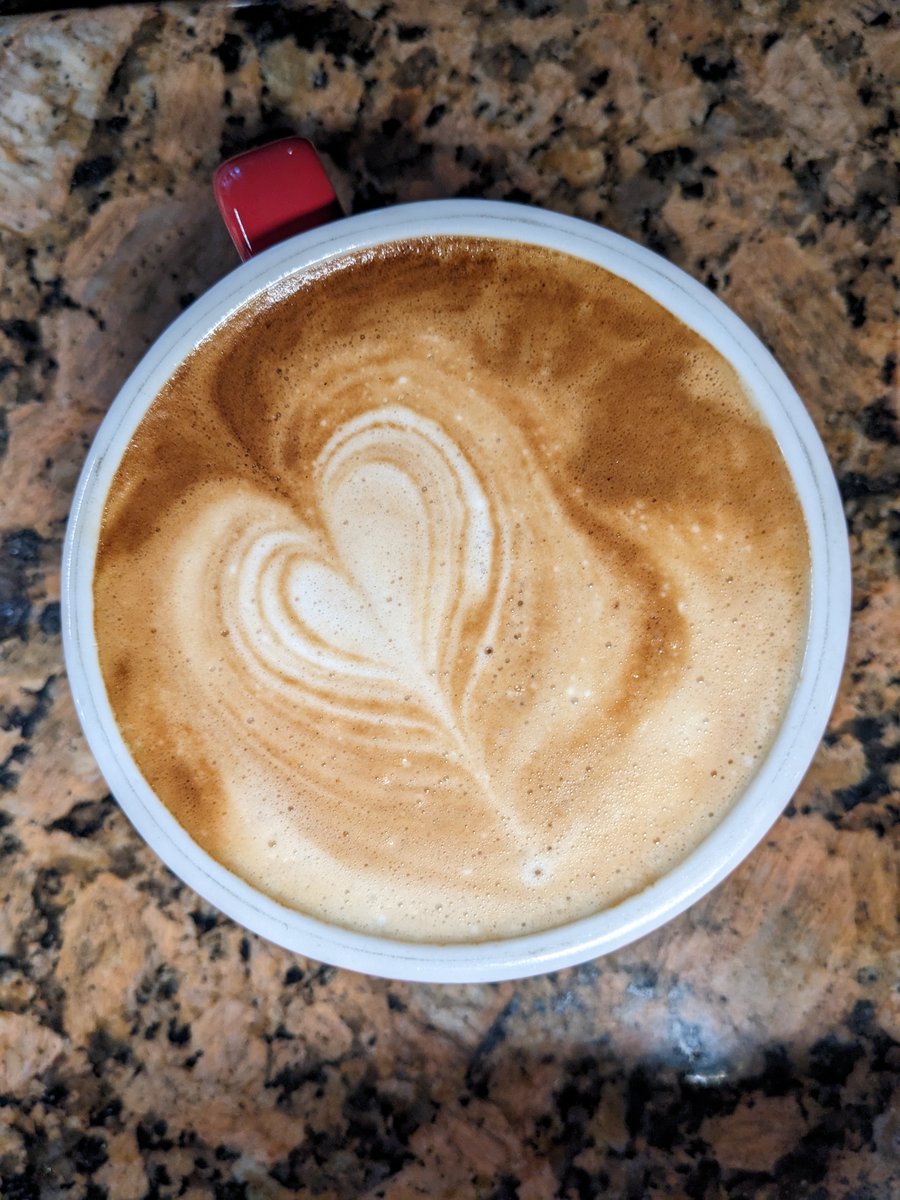 rappstar's tweet image. In addition to all that other stuff, we might have made some small - very small - and subtle tweaks to Ranked. Special shoutout to my Rocket R58 for carrying me through the past couple months. S17 Ranked changes, brought to you by ... coffee.