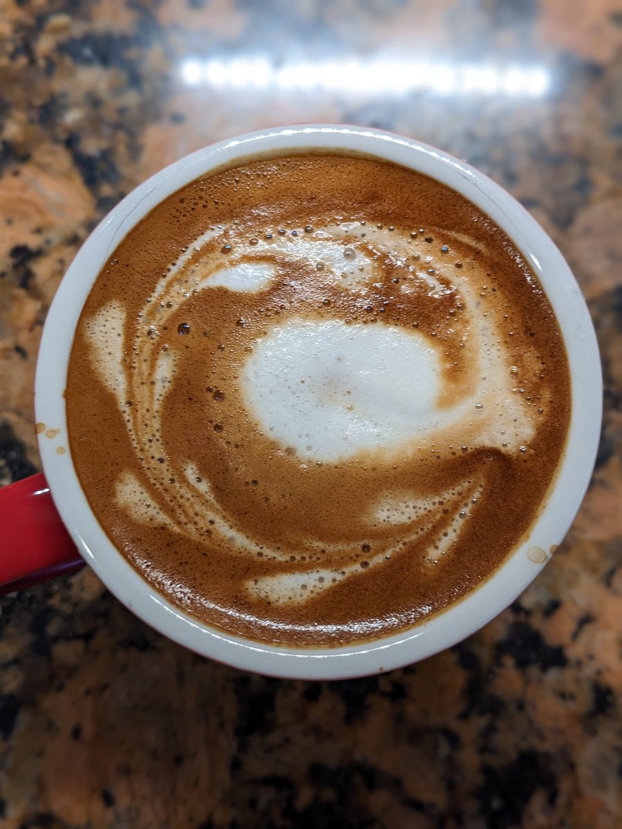 rappstar's tweet image. In addition to all that other stuff, we might have made some small - very small - and subtle tweaks to Ranked. Special shoutout to my Rocket R58 for carrying me through the past couple months. S17 Ranked changes, brought to you by ... coffee.