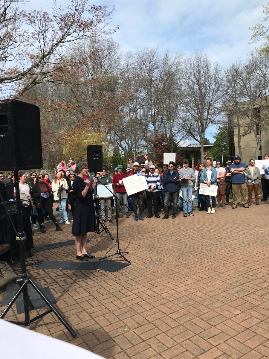 Charlie Killeen (@ckilleen_) on Twitter photo Really great turnout today for the #supportourscience rally at UVic. Was inspiring to hear <a href="/LaurelSchafer/">Laurel Schafer</a> speak to the crowd. The brain drain in Canada is going to be a real issue in years to come if we can’t recognize this as a serious problem! Really great turnout today for the #supportourscience rally at UVic. Was inspiring to hear <a href="/LaurelSchafer/">Laurel Schafer</a> speak to the crowd. The brain drain in Canada is going to be a real issue in years to come if we can’t recognize this as a serious problem!